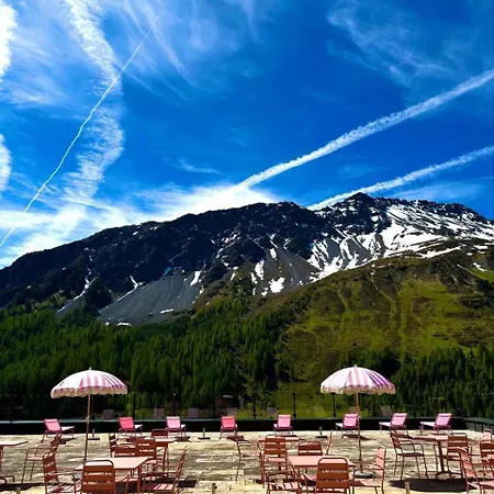 Hotel The Grand - Pop-up Arosa
