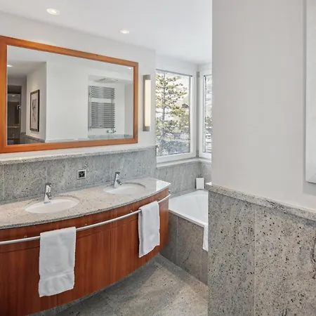 Hotel The Grand - Pop-up Self Check-in Arosa