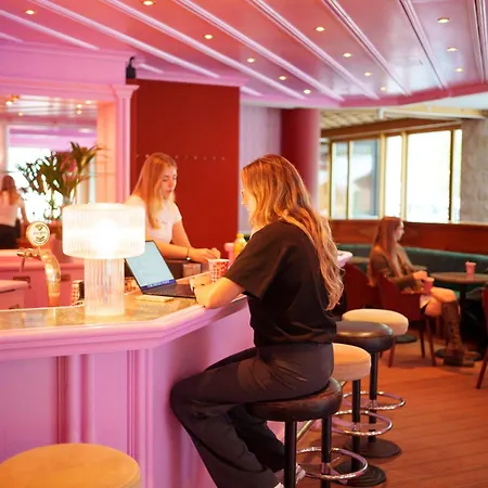 فندق The Grand - Pop-up Self Check-in