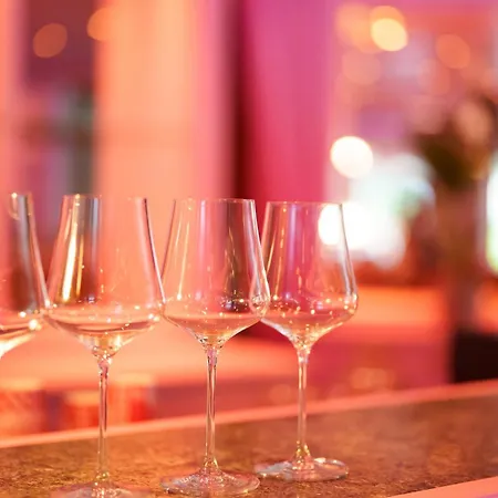 The Grand - Pop-up Self Check-in Готель