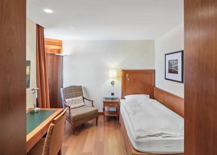 Hotel The Grand - Pop-up Self Check-in