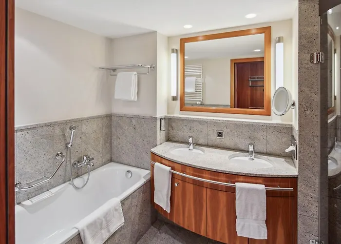 Hotel The Grand - Pop-up Self Check-in Arosa