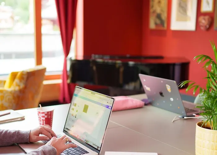 The Grand - Pop-up Self Check-in Αρόζα