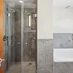 The Grand - Pop-up Self Check-in * Ароза