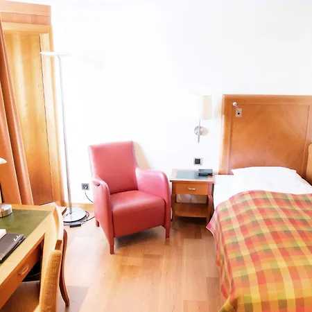 The Grand - Pop-up Hotel