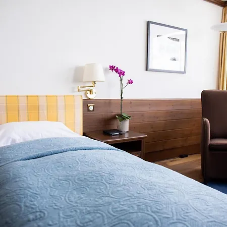 Hotel The Grand - Pop-up *