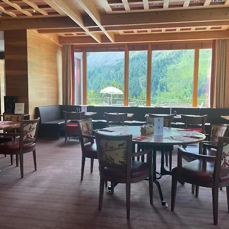 The Grand - Pop-up Hotel Arosa