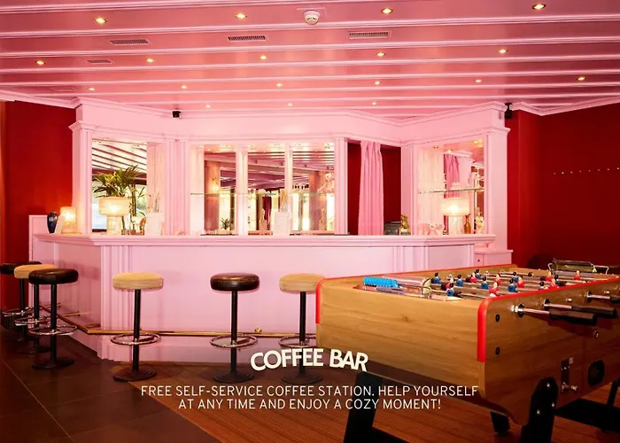 The Grand - Pop-up Self Check-in فندق