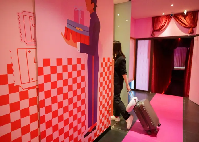 The Grand - Pop-up Self Check-in فندق *