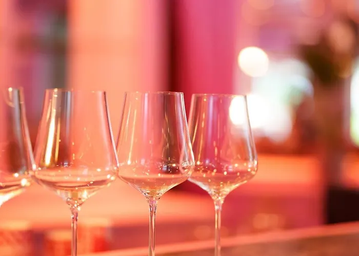 The Grand - Pop-up Self Check-in فندق