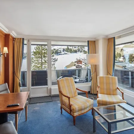 The Grand - Pop-up Self Check-in 阿罗萨